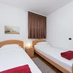Apartament Family-friendly With Swimming Pool Brela, Makarska - 20065 *